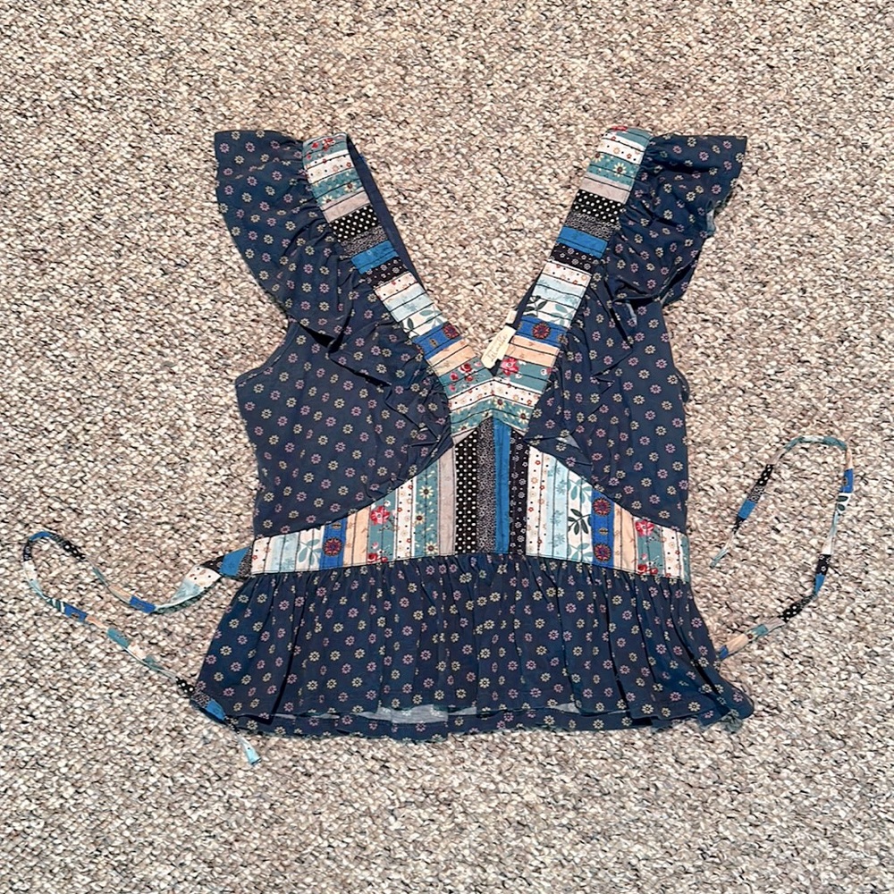 Anthropologie mixed print ruffle top sz medium